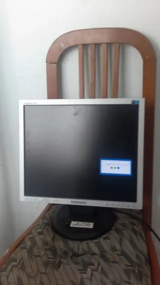 Monitor LCD HP 2310t da 23 pollici