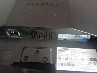 Monitor LCD HP 2310t da 23 pollici