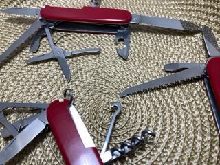 3 Canivetes Victorinox: Huntsman, Climber, Camper
