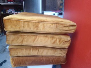 Cojines de pana marrón dorado