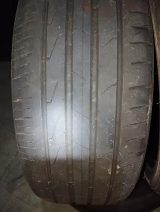 Neumáticos 215/45 R18 89V