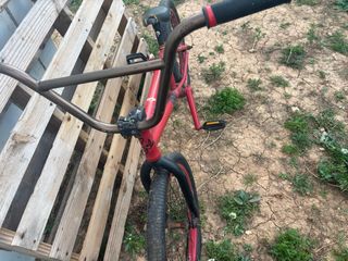 Bicicleta BMX Roja