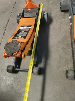 Elevador hidráulico Beta 2t 4 ruedas