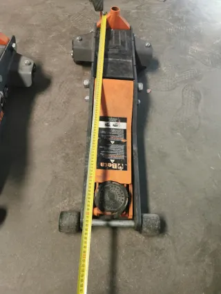 Elevador hidráulico Beta 2t 4 ruedas