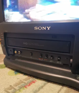 TV 14" Sony Trinitron con VHS
