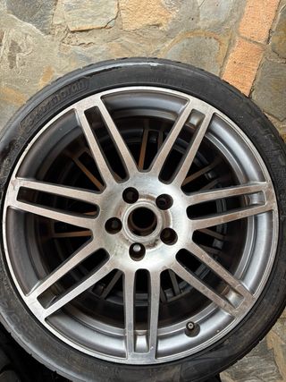 Juego 4 Llantas 18 con Neumáticos