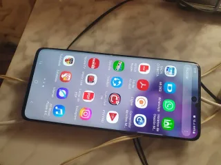 Samsung Galaxy S20+ 5G 128GB e 12 GB di RAM Nero