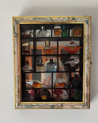 Vetrinetta, (vuota) porta profumi mignon/cose picc