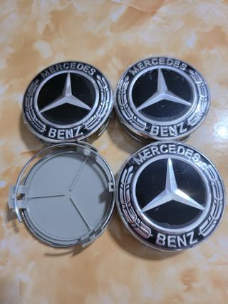 Tapas de Bujes Mercedes Negro 75mm (4 uds)