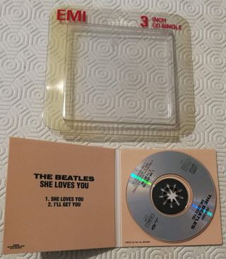 The Beatles She Loves You CD Single