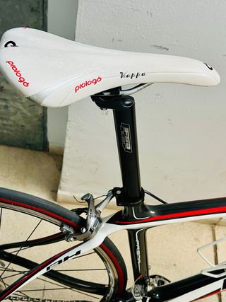 Bicicleta BH Prisma Carbono Shimano 105