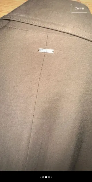 Gabardina Guess Gris