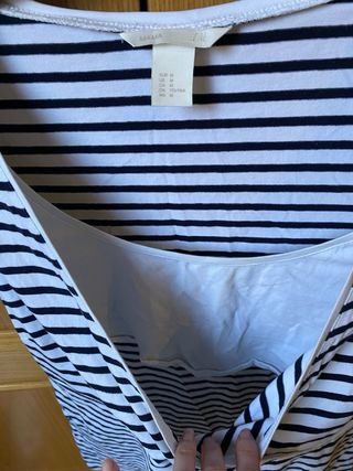 Una camiseta H&M MAMA