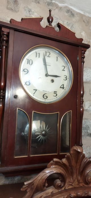 Reloj de Pared Clásico Madera