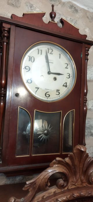 Reloj de Pared Clásico Madera