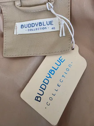 Cazadora beige de entretiempo