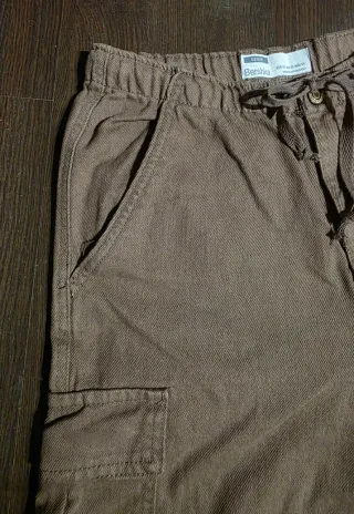 Pantalones cargo Bershka marrones