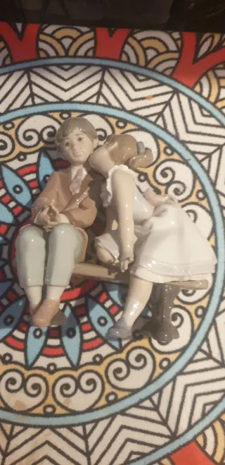 Figura porcelana Lladro niño y niña