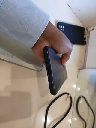 3 Móviles Negros