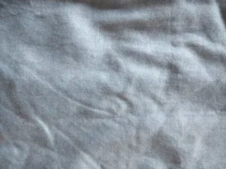 Camisa azul de El Ganso.