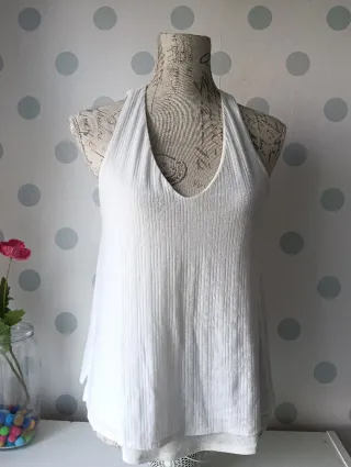 2 Camisetas Mango Talla M Beige y blanco