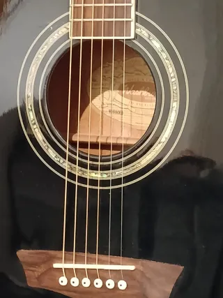 Guitarra Electro-Acústica Washburn Negra