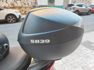 Kymco Grand Dink 125 Negra+2 cascos+ Baúl+Pitón