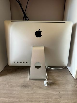 Apple iMac 21.5” i3 funcionando