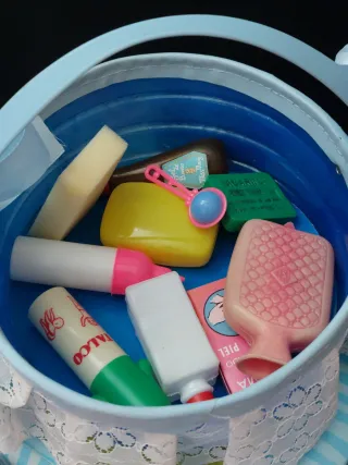 Canastilla antigua de juguete