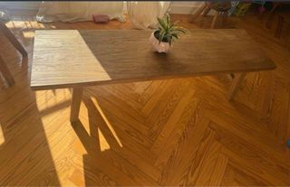 Mesa de centro de madera estilo banco