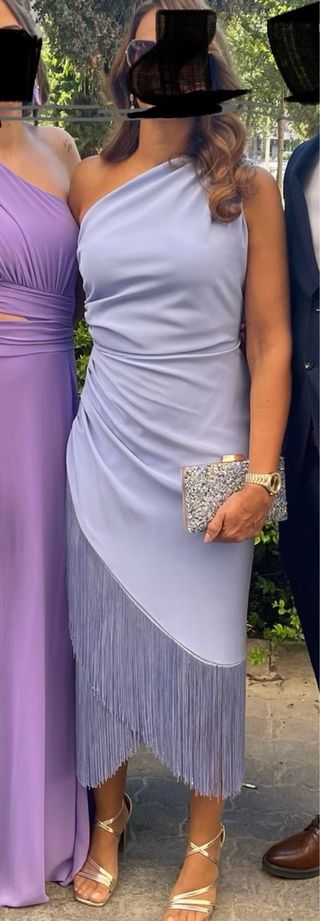 Vestido fiesta asimétrico flecos