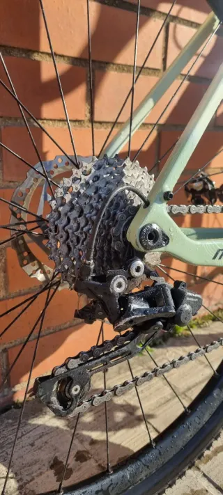 Gravel Megamo West Full Carbono - 2024