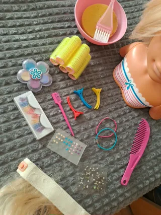 Busto Nancy Peinados y Accesorios