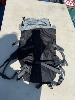 Mochila Trekking Mountain Warehouse Impermeable