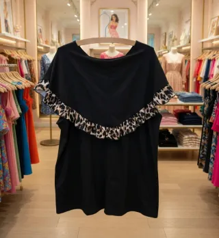 Top donna nero con stampa animalier