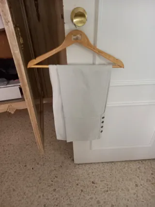 2 Pantalónes de montar rocieros beige claro y beig