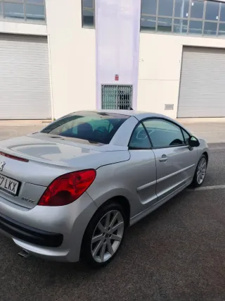 Peugeot 207 2009