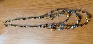 Collana multistrato con perle e pesci