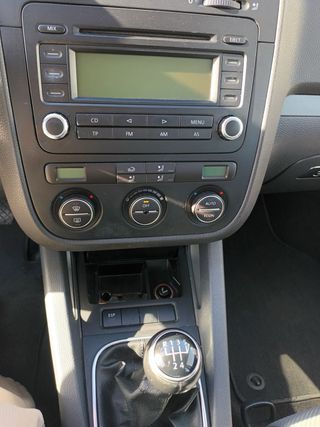 Volkswagen Golf 2003