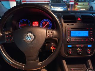 Volkswagen Golf 2003