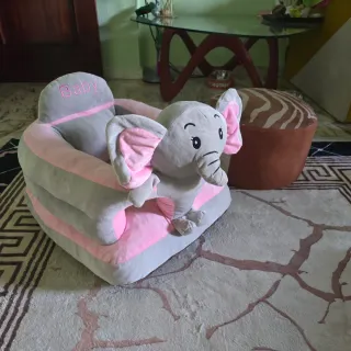 Silla bebé elefante peluche rosa.