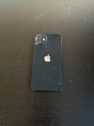 iPhone 12 64 GB con accesorios