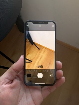 iPhone 12 64 GB con accesorios