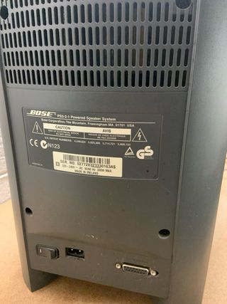 Subwoofer Bose Acoustimass 321 con cavi