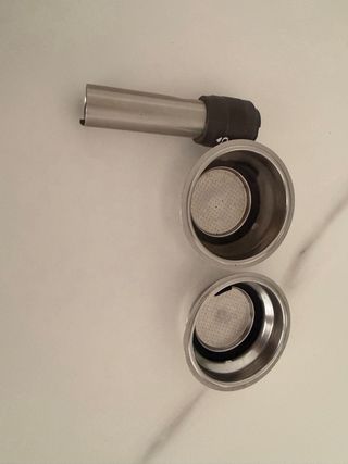 Cafetera Acero Inox DeLonghi Bomba