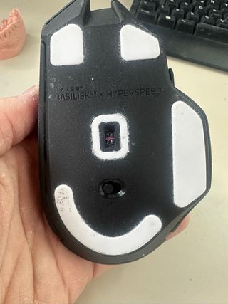 Razer Basilisk V3 Ratón Gaming Negro/Rosa