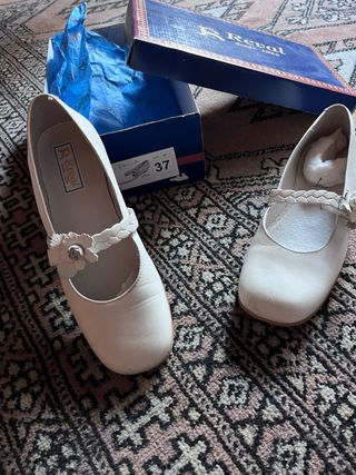 Zapatos comunión niña Reval blancos talla 37