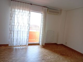 Piso en alquiler en La Granja en Zaragoza