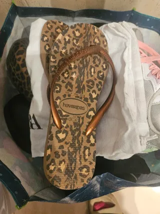 Lote Zapatos y Botas Mujer.regalo dos gafas guess