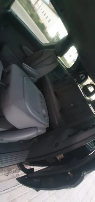 Chrysler Voyager 2.4i único dueño